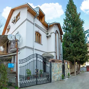 https://valeria-hotel.alltbilisihotels.com